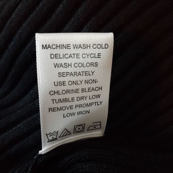 Roaman's Black Ribbed Sweater Material Cold Shoulder Bodycon Tunic Top 12 NWOT - Picture 6 of 9